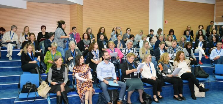20. međunarodni stručni skup „Knjižnica – središte znanja i zabave“ 20. međunarodni stručni skup „Knjižnica – središte znanja i zabave“